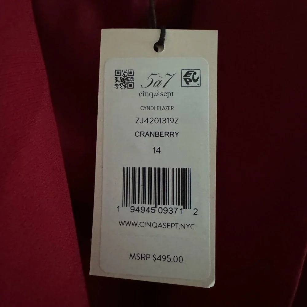 Cyndi Smocked Crepe Blazer - Picture 4 of 8